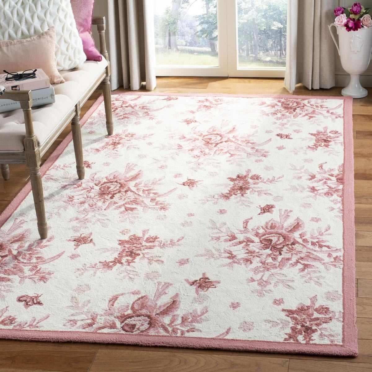 SAFAVIEH Chelsea Collection Area Rug - 6' x 9', Creme & Black, Hand-Hooked French Country Wool, Ideal for High Traffic Areas in Living Room, Bedroom (HK92A SAFAVIEH Chelsea Collection Area Rug - 6' x 9', Creme & Black, Hand-Hooked French Country Wool, Ideal for High Traffic Areas in Living Room, Bedroom (HK92A